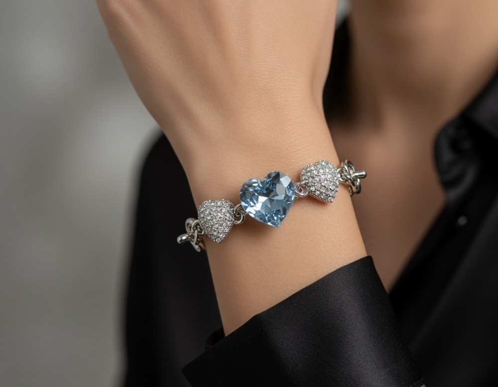 Blue Swarovski Crystal Heart Pave Rhinestone 18K Plated Toggle Bracelet USA New